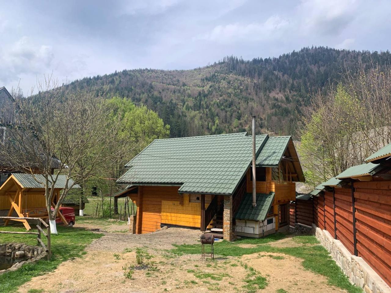 Еко Будинок В Горах Verkhnyaya Bystra Esterno foto